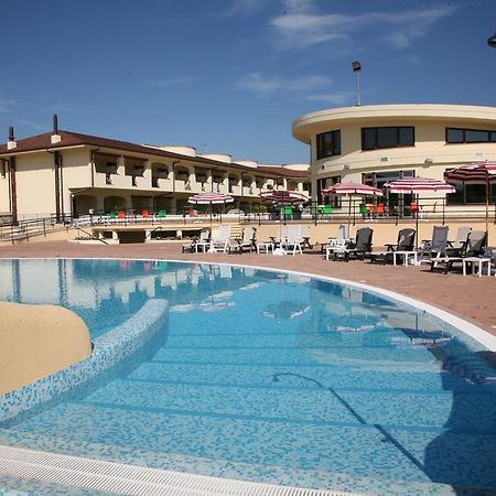 Hotel Resort Lido Degli Aranci Vibo Valentia Exteriör bild