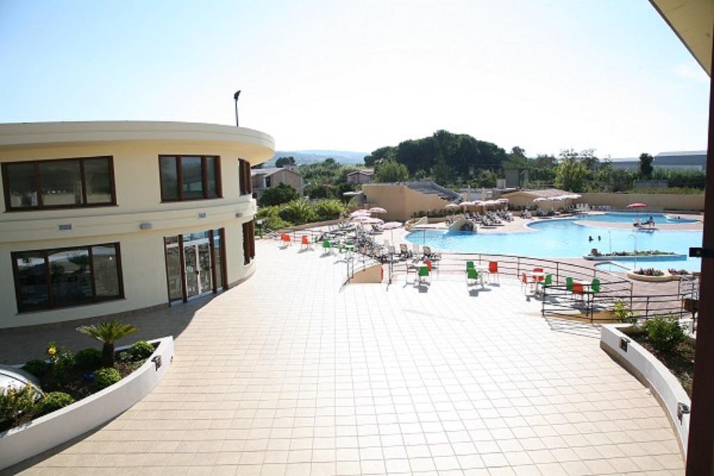 Hotel Resort Lido Degli Aranci Vibo Valentia Exteriör bild