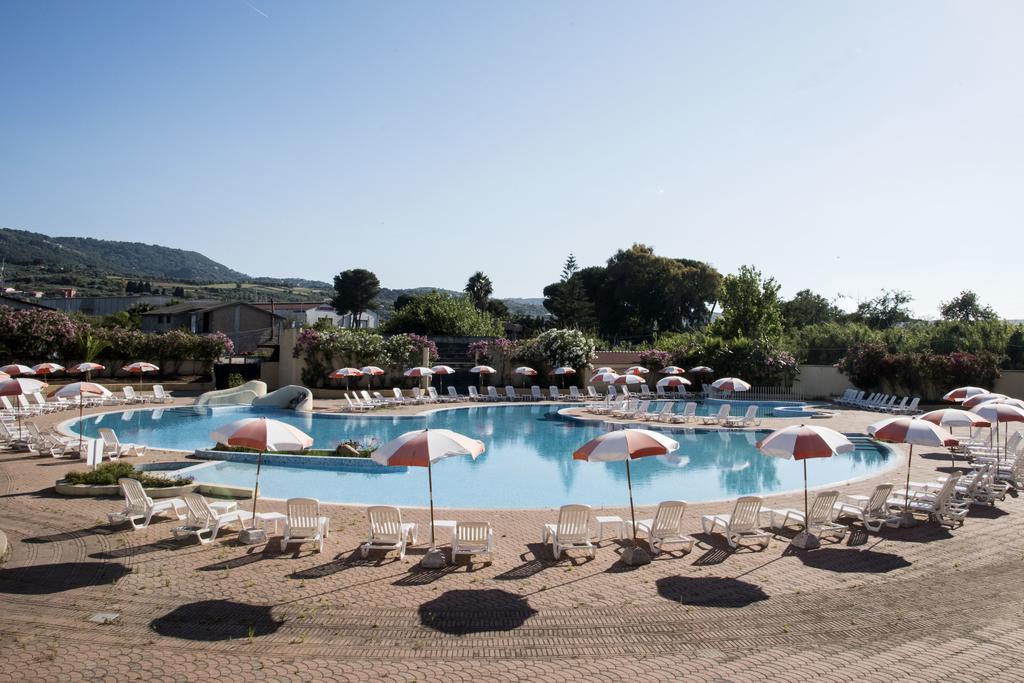 Hotel Resort Lido Degli Aranci Vibo Valentia Exteriör bild