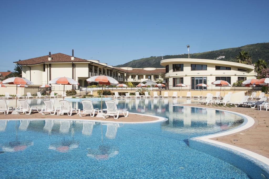 Hotel Resort Lido Degli Aranci Vibo Valentia Exteriör bild
