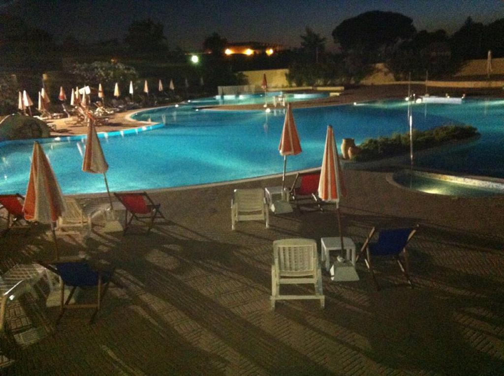 Hotel Resort Lido Degli Aranci Vibo Valentia Exteriör bild