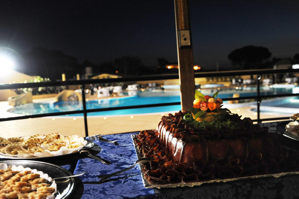 Hotel Resort Lido Degli Aranci Vibo Valentia Exteriör bild