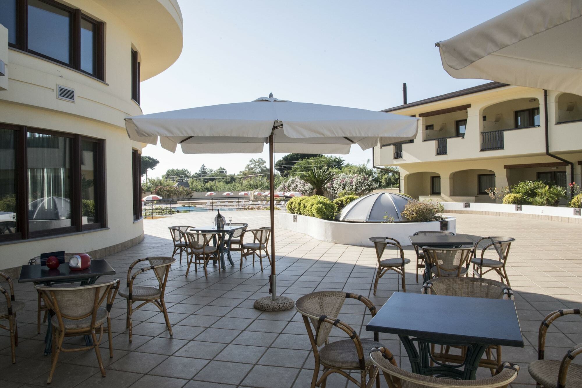 Hotel Resort Lido Degli Aranci Vibo Valentia Exteriör bild